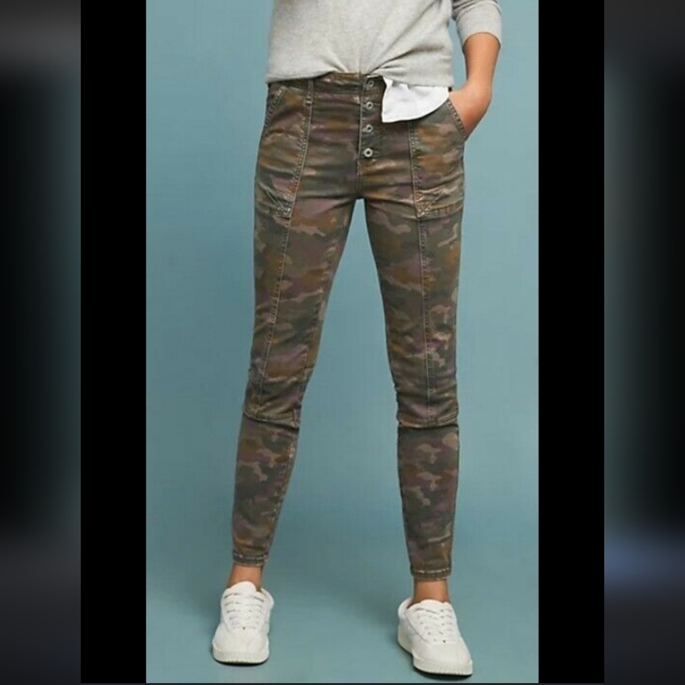 By Anthropologie Camouflage slim pants size US 26
